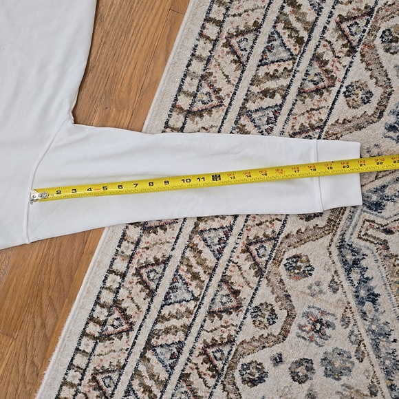 LEVI'S BRAND SIGNATURE WOMENS LONG SLEEVES WHITE SWEATSHIRT MEDIUM - Picture 11 of 15